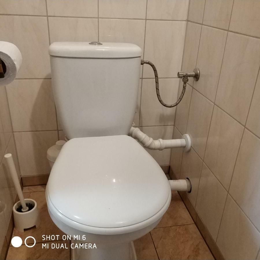 Pokoje Goscinne Sonia Tuszyn Exterior foto